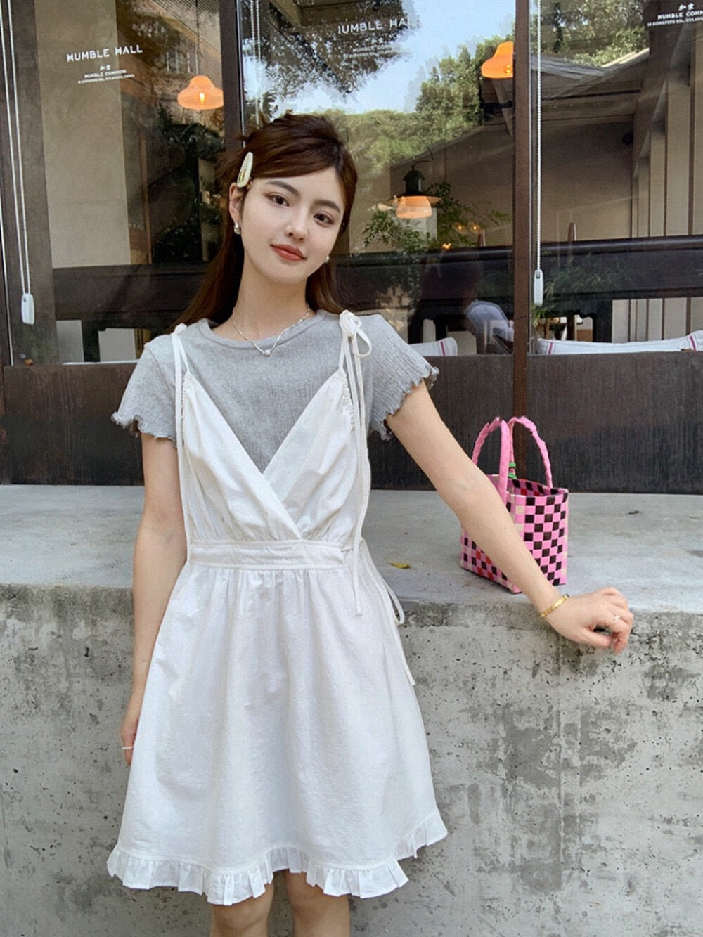 Gray short-sleeved T-shirt + bowknot girlish dress