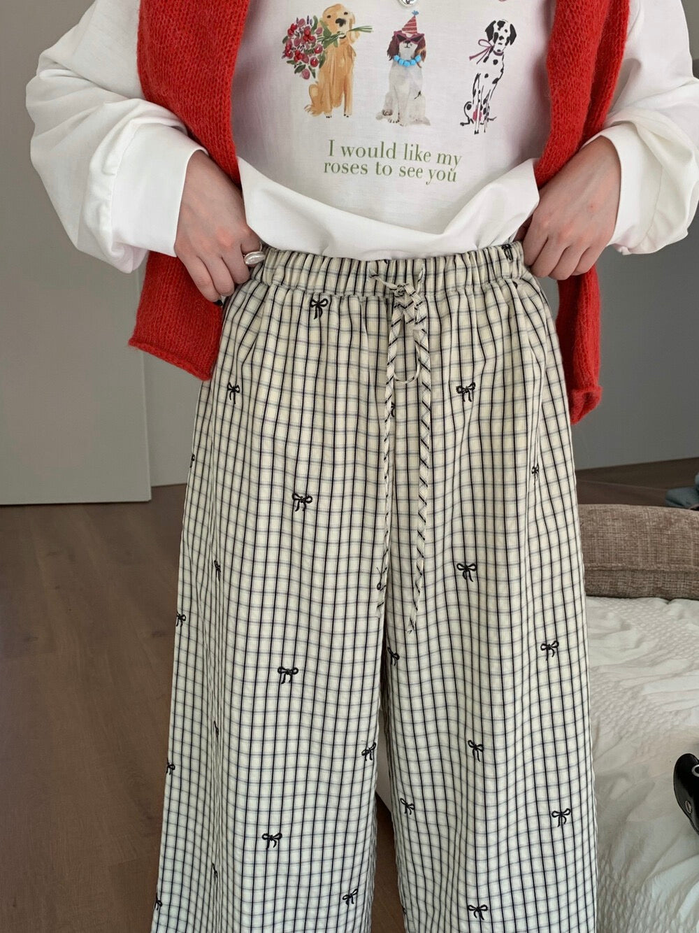 Korean-style plaid and bow-knot wide-leg pants