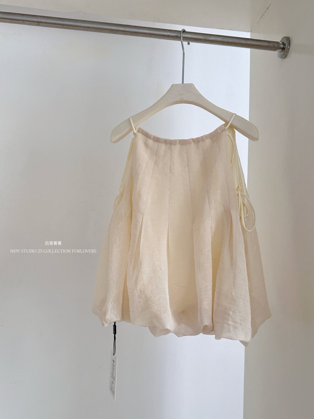 Cute bow camisole top