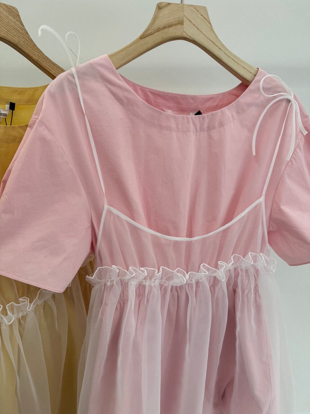 Two-piece dress with lace hem