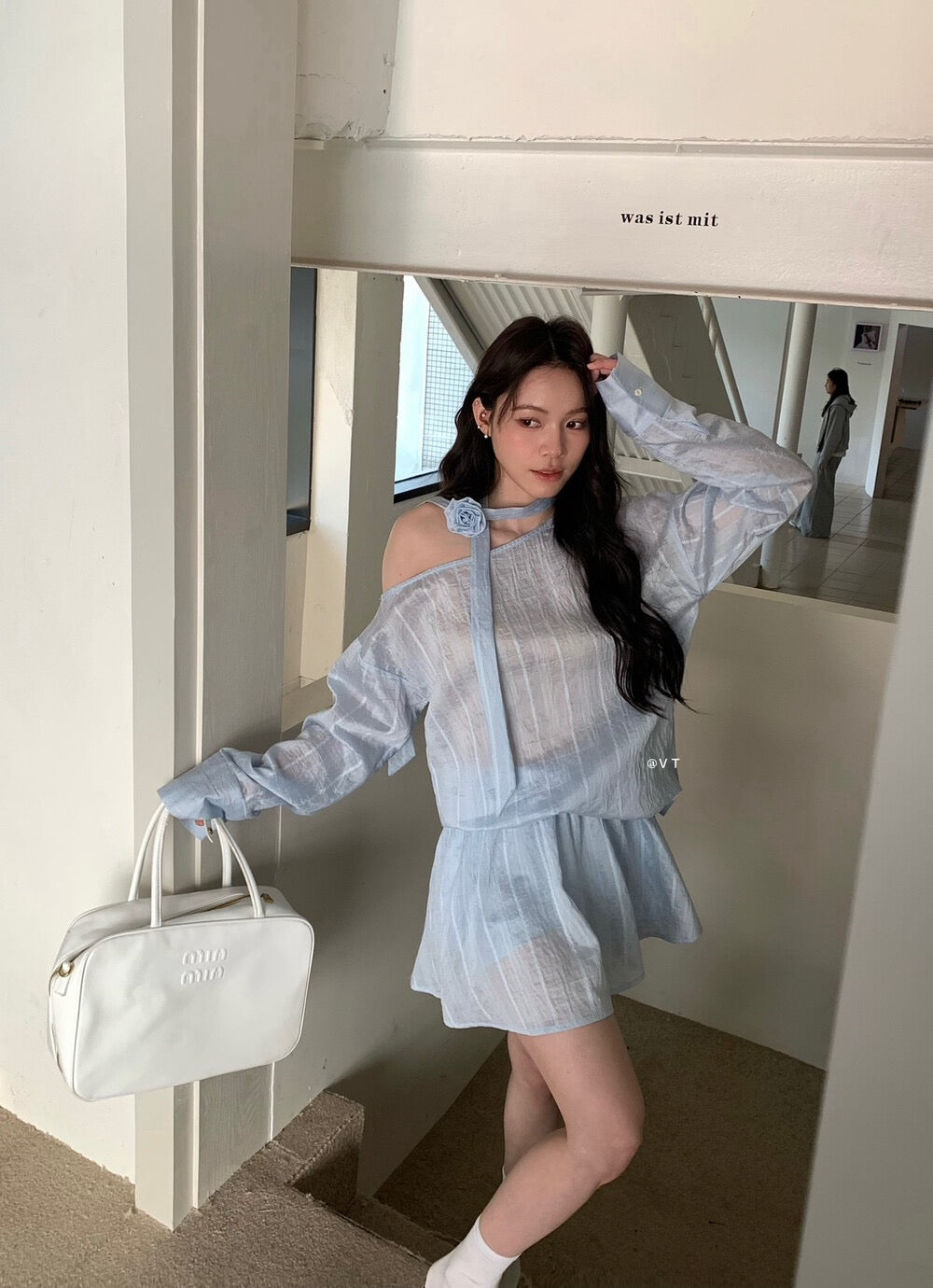 Vertical striped blue loose-fitting top + shorts set